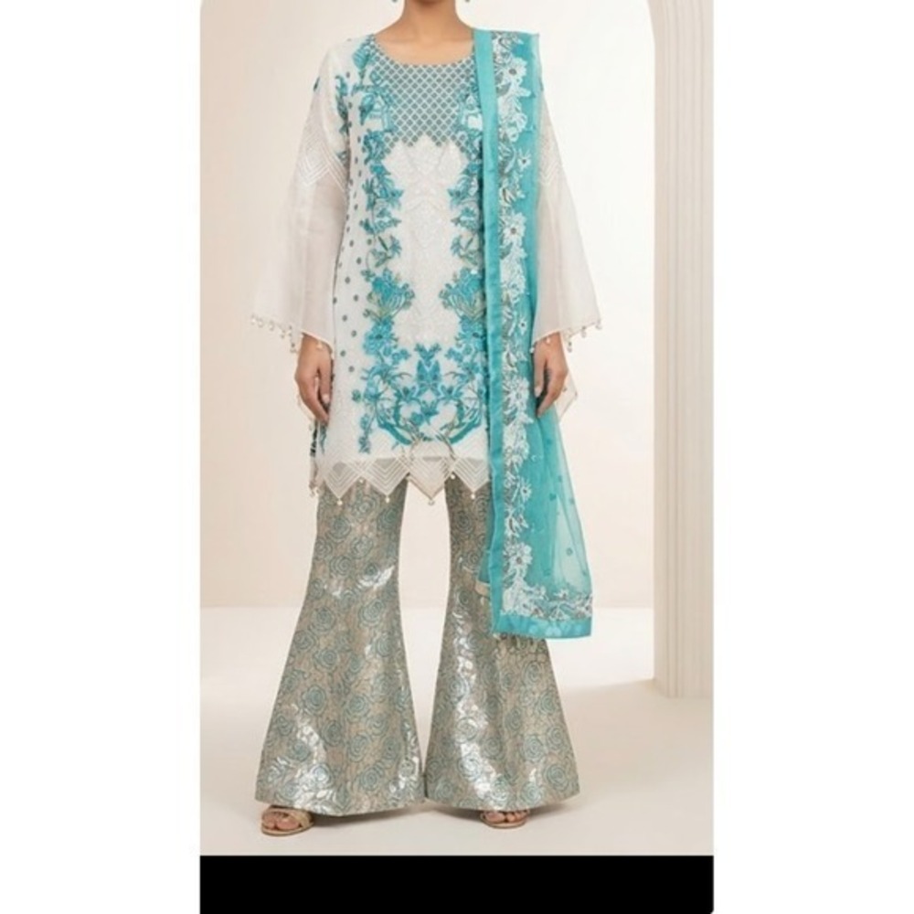 Women 3 Piece Salwar Kameez Set Embroidered Turquoise White Floral Bell Bottoms